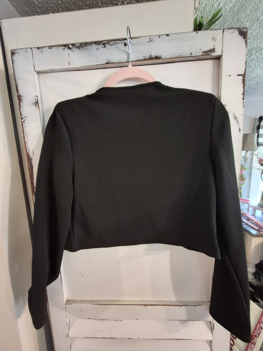 SHEIN brand cropped jacket featuring black fabric adorned with pearl bead embell - Picture 4 of 7